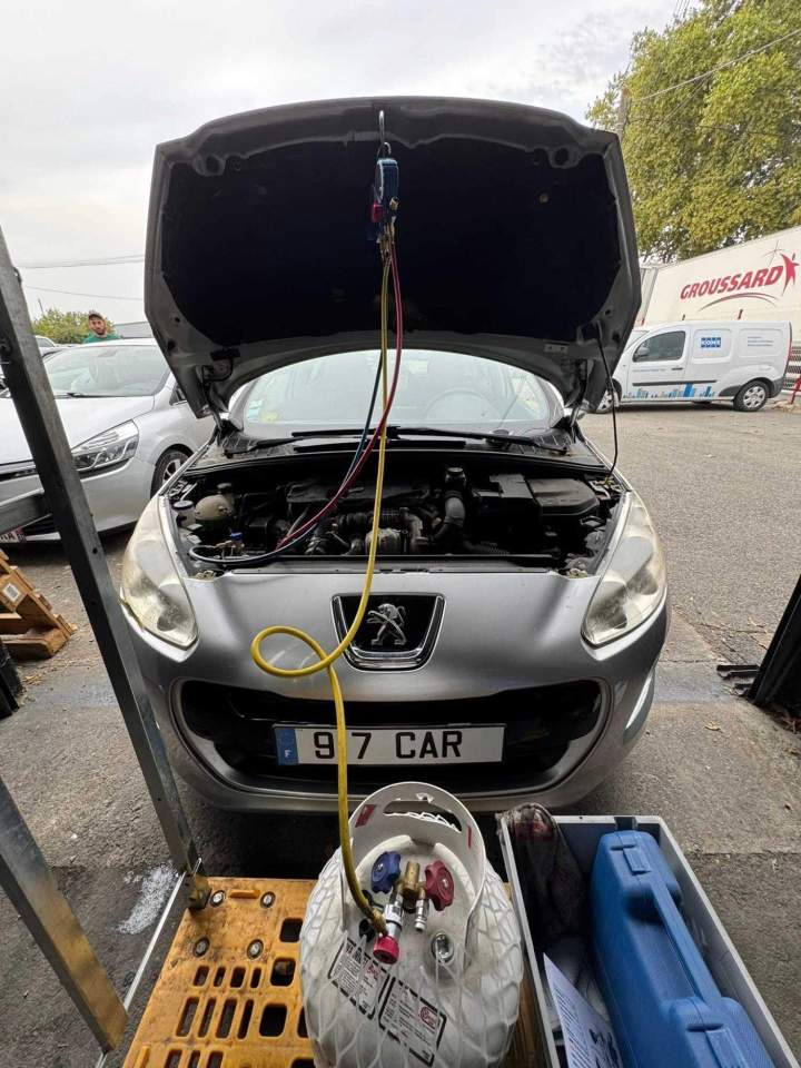 Recharge clim auto Saint-Jory